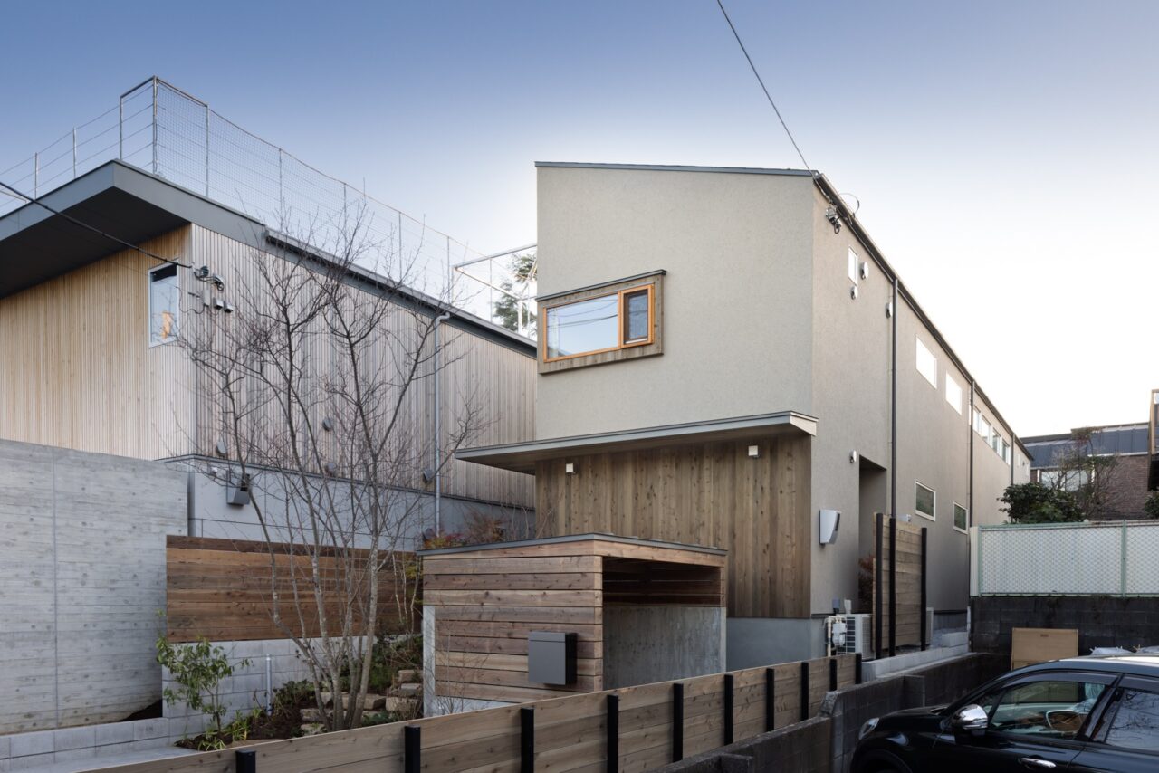 東京都世田谷区野沢／土地仲介・新築注文住宅「間口6m、奥行37mの細長い敷地形状。閉塞感や採光面の課題を解消した建築家住宅」